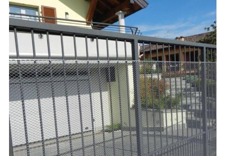 Plastic fencing for balcony protection TENAX EXAGON